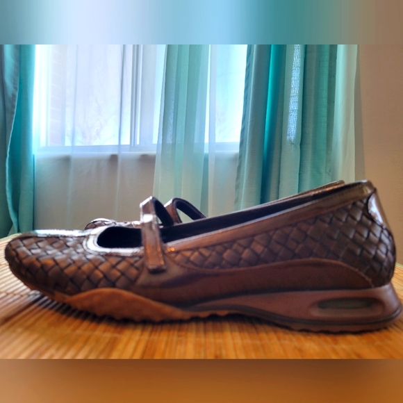 Bronze Cole Haan X Nike Air woven leather Mary Jane ballet flats (6)🩰 - Picture 5 of 9